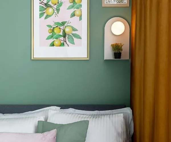 Holt - Dolce In Napoli * Bucureşti