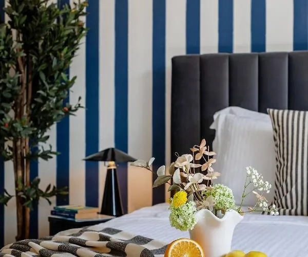 Holt - Dolce In Napoli Bucureşti