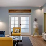 Apartman Holt - Dolce In Napoli Bukarest